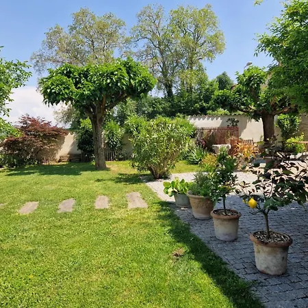 别墅 Domaine De Famille Aux Deux Vieux Platanes Saint-Germain-au-Mont-dʼOr
