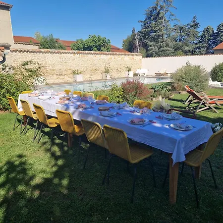 Domaine De Famille Aux Deux Vieux Platanes 别墅 Saint-Germain-au-Mont-dʼOr