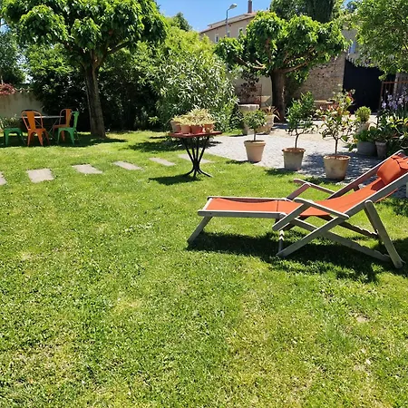 Domaine De Famille Aux Deux Vieux Platanes Villa Saint-Germain-au-Mont-dʼOr